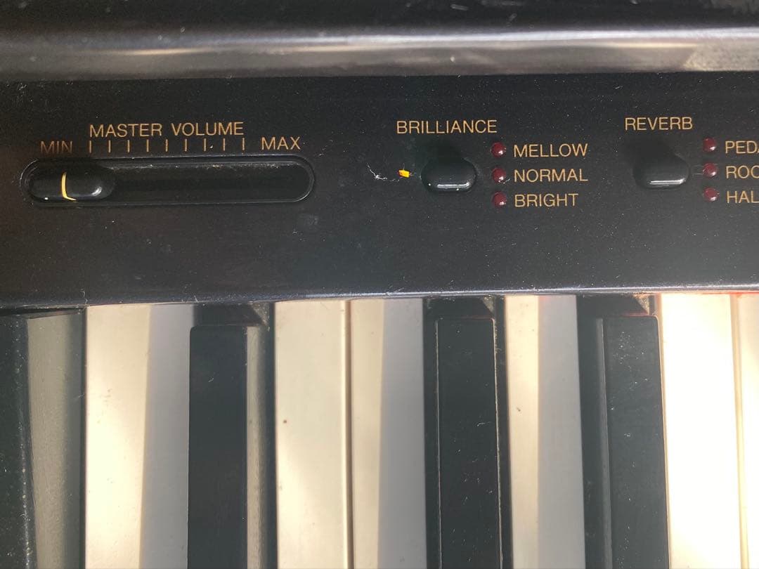 Yamaha Clavinova CLP-560 電子ピアノ　専用椅子付き