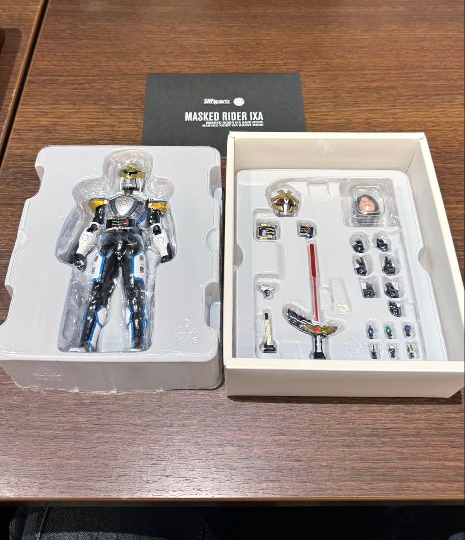 真骨頂　仮面ライダーイクサセーブモード/仮面ライダーイクサバーストモード