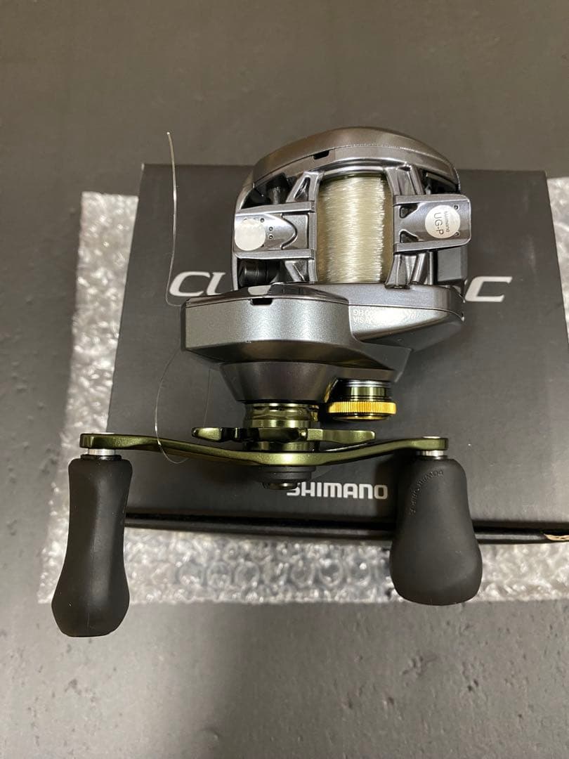SHIMANO CURADO DC 200HG 右ハンドル