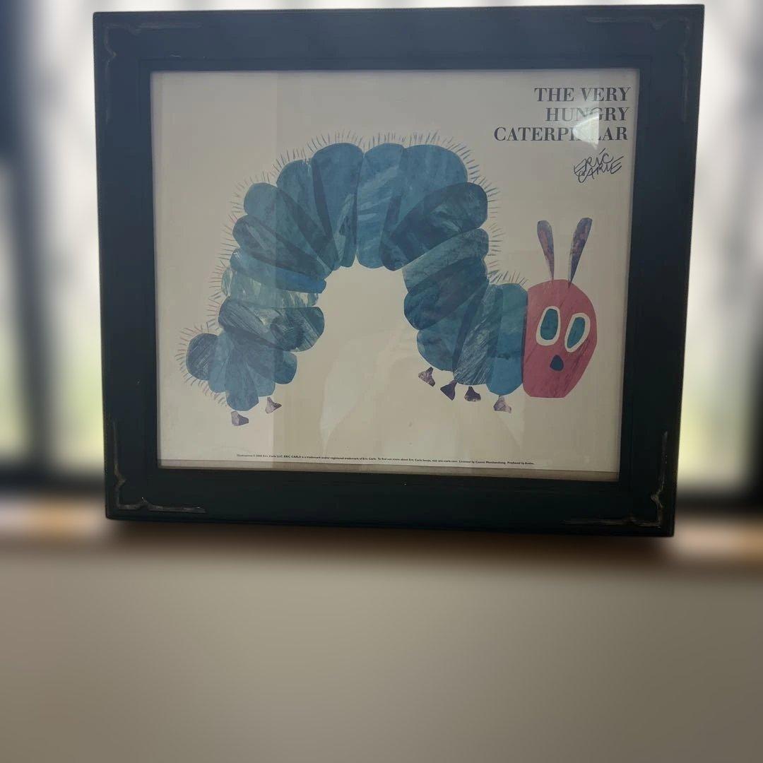 はらぺこあおむしのポスターとフレーム付き