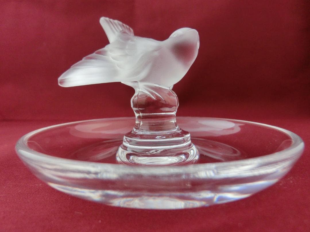 『LALIQUE』クリスタルガラス・リングトレイ雀
