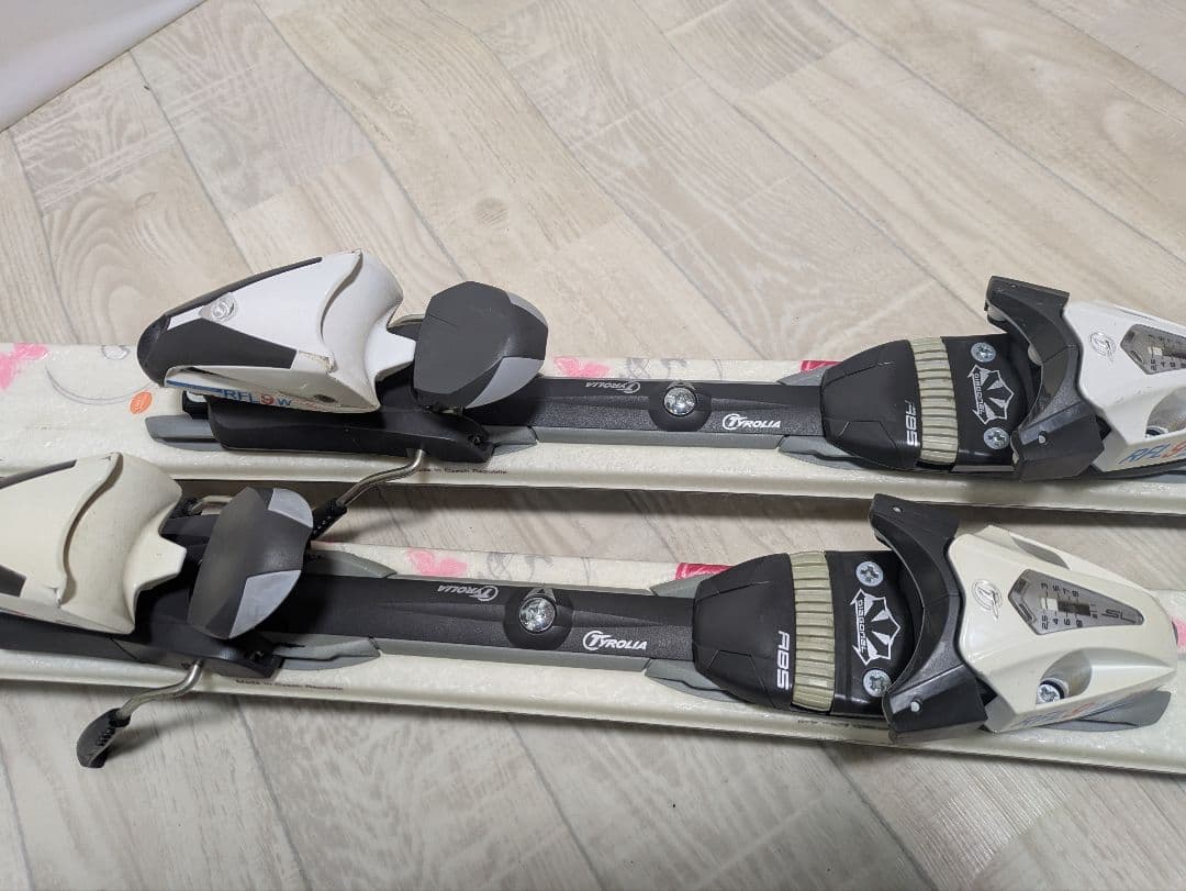 HEAD 板147cm ✕ ブーツ ✕ストック　学生・レディース用セット