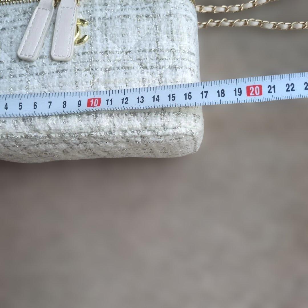 CHANEL　シャネル　ノベルティ　ツィードバック　ホワイト　白