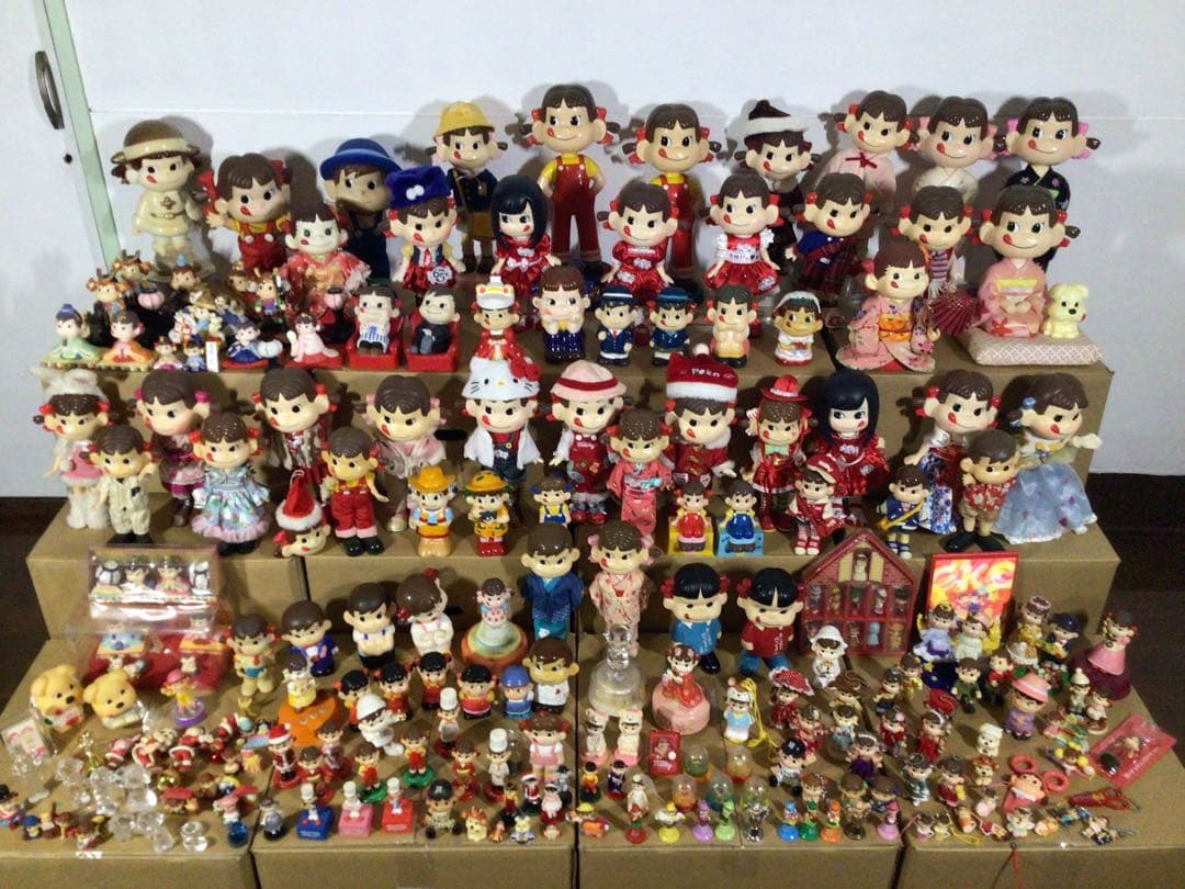 引退コレクション♪不二家 FUJIYA ペコちゃん人形 グッズ 総数200点以上