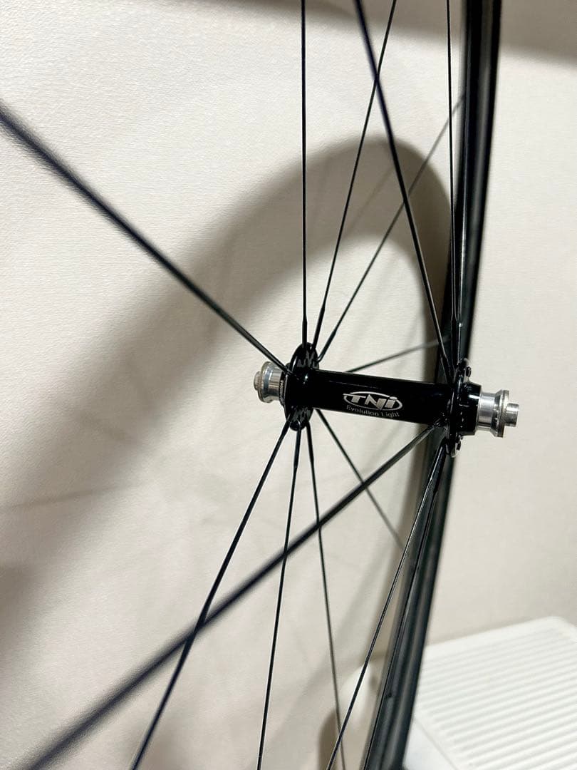 ◆TNIハブ仕様Carbonカーボンホイール前輪＆チューブラータイヤ付0.85g
