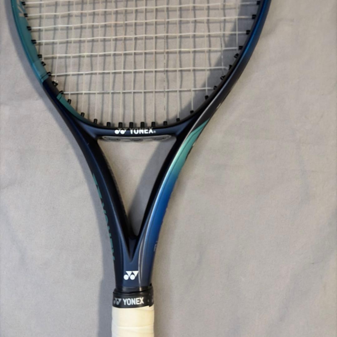 YONEX EZONE FEEL テニスラケット　ケース付き　ヨネックス