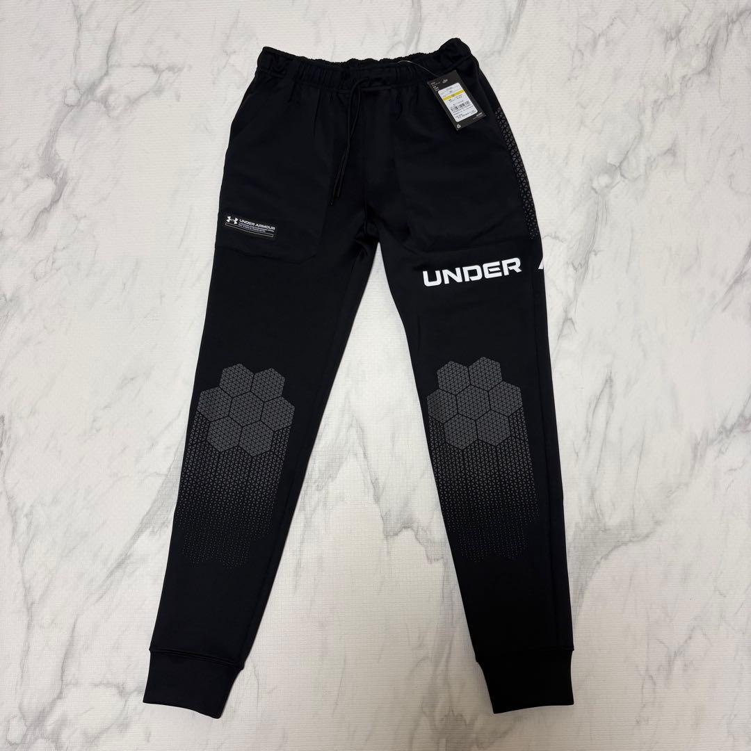 【新品】UNDER ARMOUR ブラック セットアップ Mサイズ ジャージ