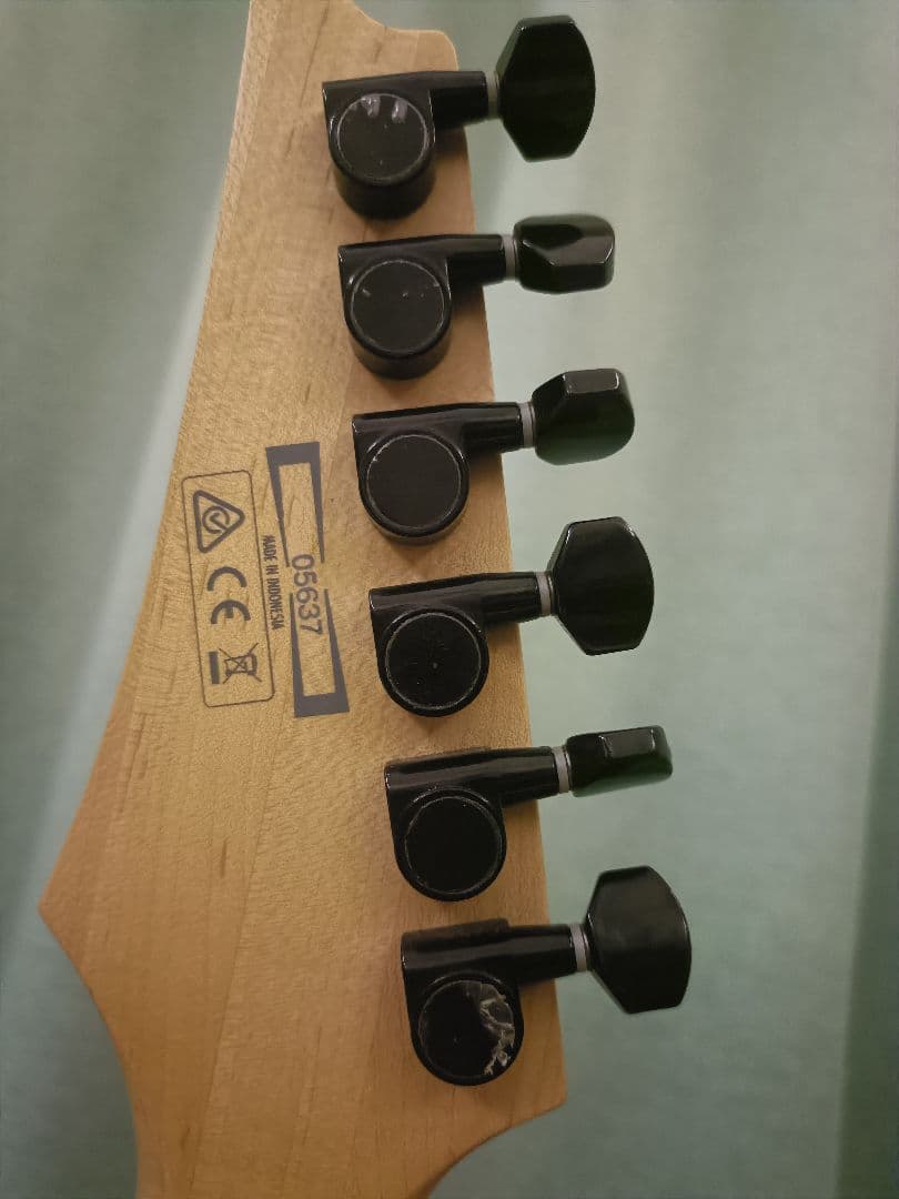 ★美品★ Ibanez RG450DXB-WH
