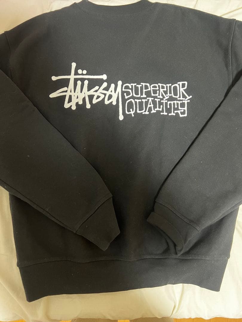 Stüssy ブラック スウェットシャツ
