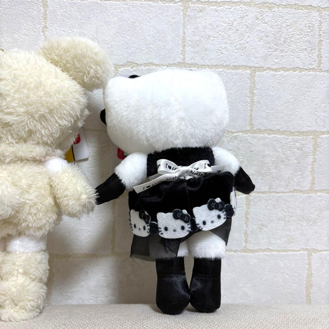 京都限定❗️ ハローキティー展　白うさぎ　モノトーンドレス　キーホルダー