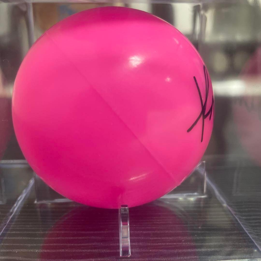 aespaカリナ　サインボール