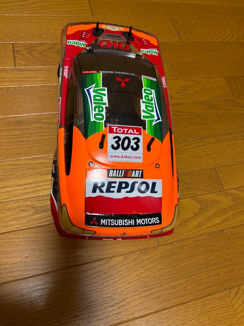 ☆☆タミヤ『スポーツランサー』1/10 RC　シャーシ＆ボディ　少々難あり