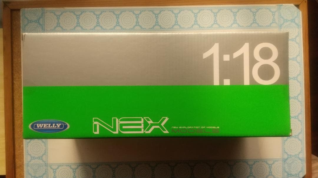 cardboardboxsanWelly1/18シボレーコルベットクーペ