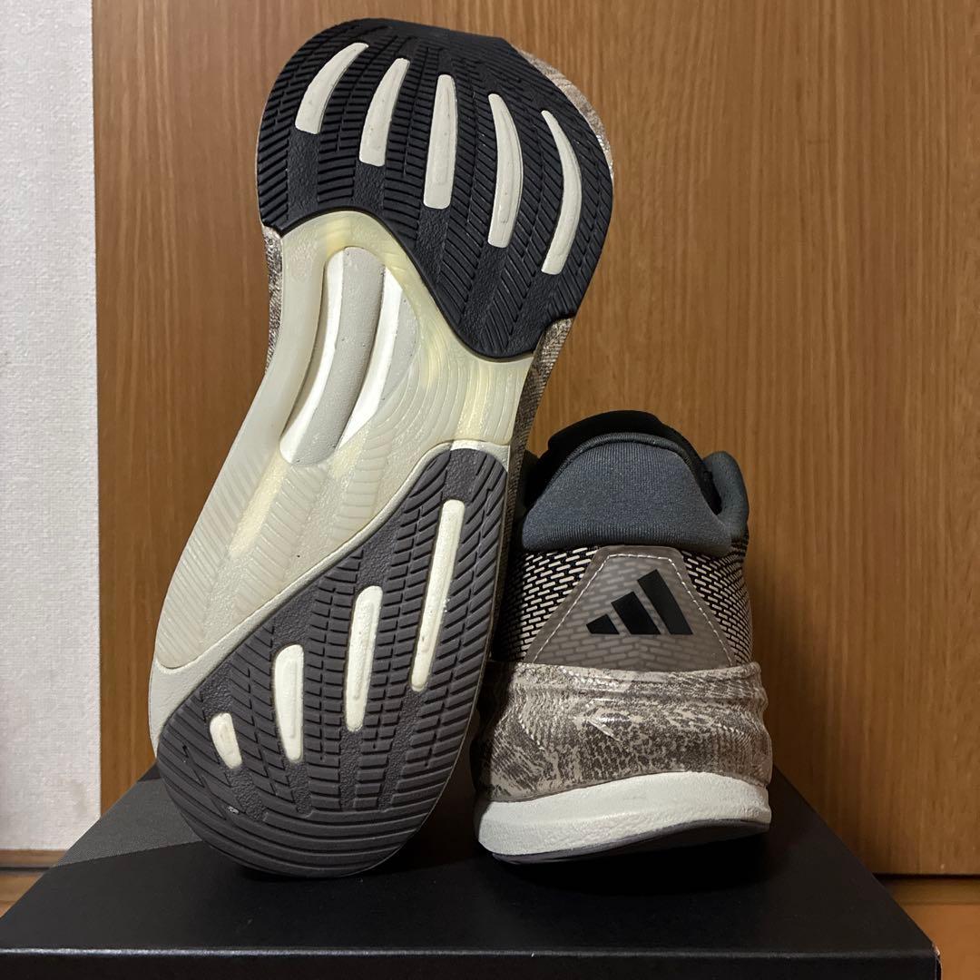 アディダス ランニングシューズ　スーパーノヴァ ライズ　　　　　ID8781