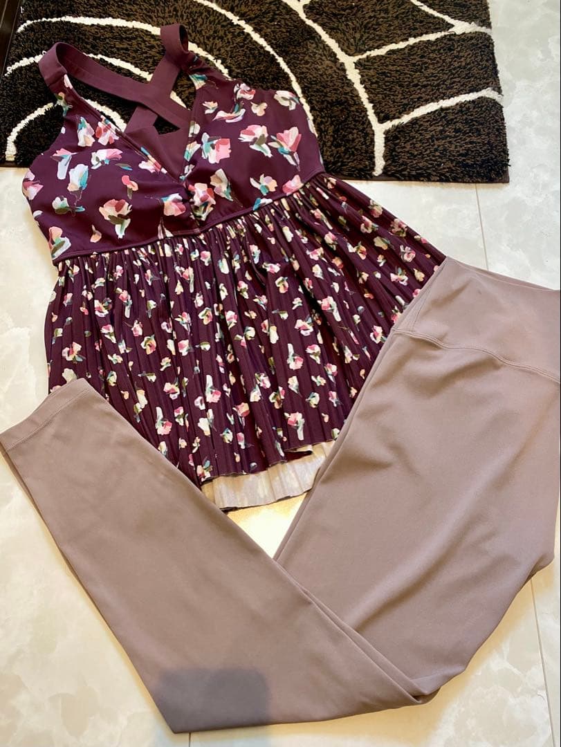 スカーラsukala ローズプリントプリーツ　タンクトップ Mサイズ セット