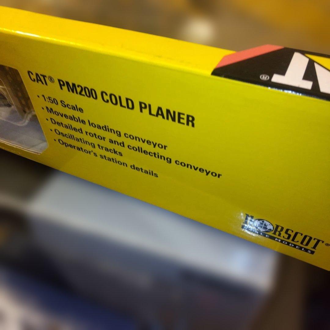 キャタピラー建機　CAT PM200 COLD PLANER 　1/50