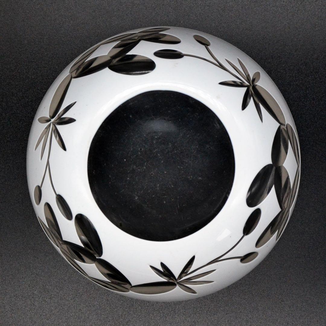 大正　戦前　白被せ切子　レトロガラス ガラス鉢 　外切子