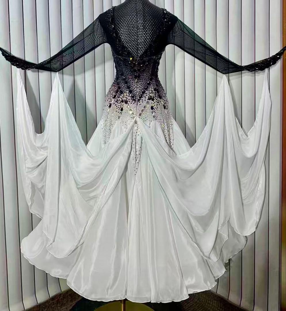 社交ダンスドレス　スタンダードドレス　新品　デモ・競技用！！