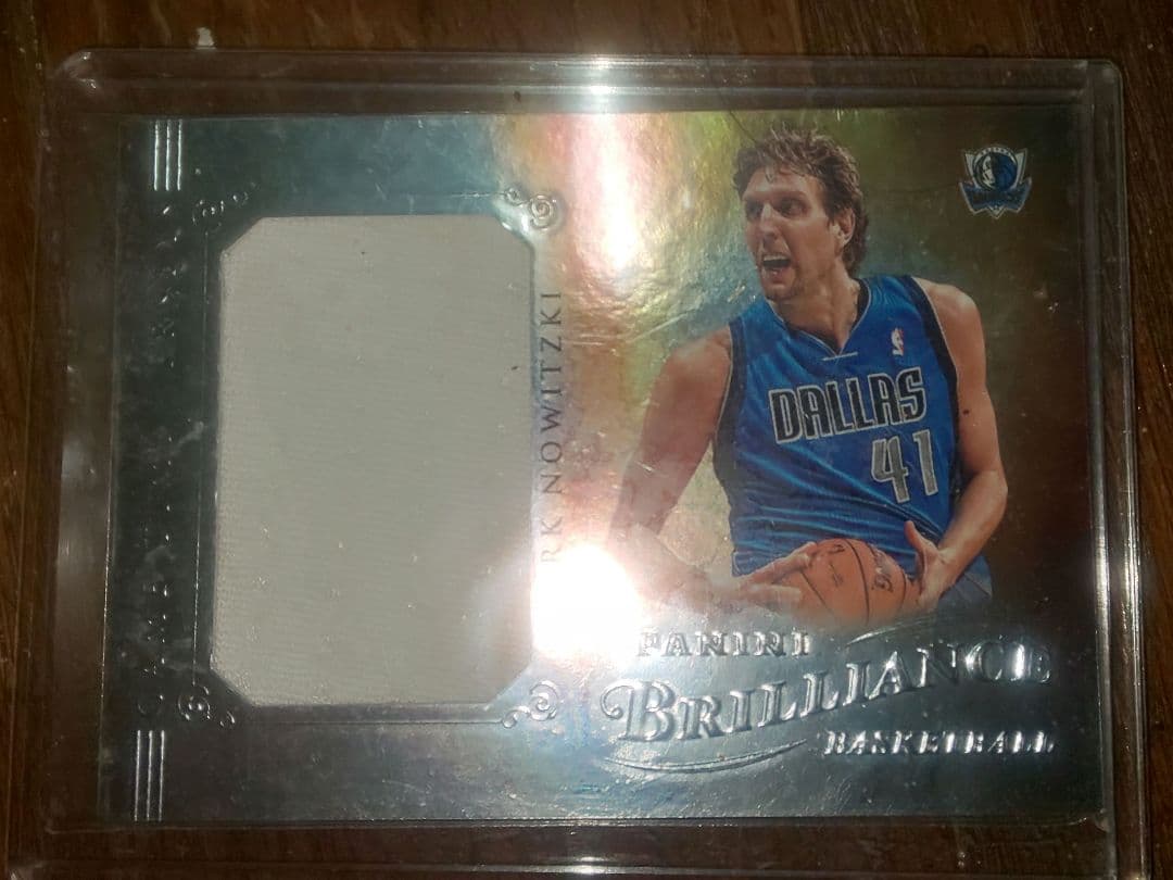 ダレン ノビツキー ジャージーパッチ付きカード 正月値引き中