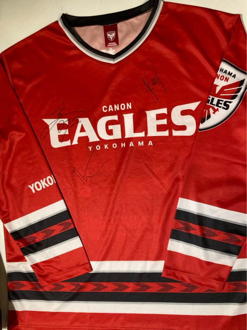 横浜キャノンイーグルス　グリエル、フィリップ、梶村選手　直筆サイン入り応援シャツ