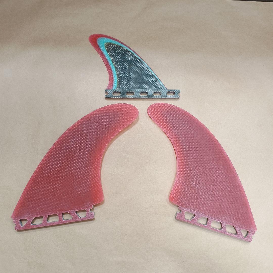 フューチャーフィン対応　ツインスタビ　ＶＯＬＡＮクロス系　フィン