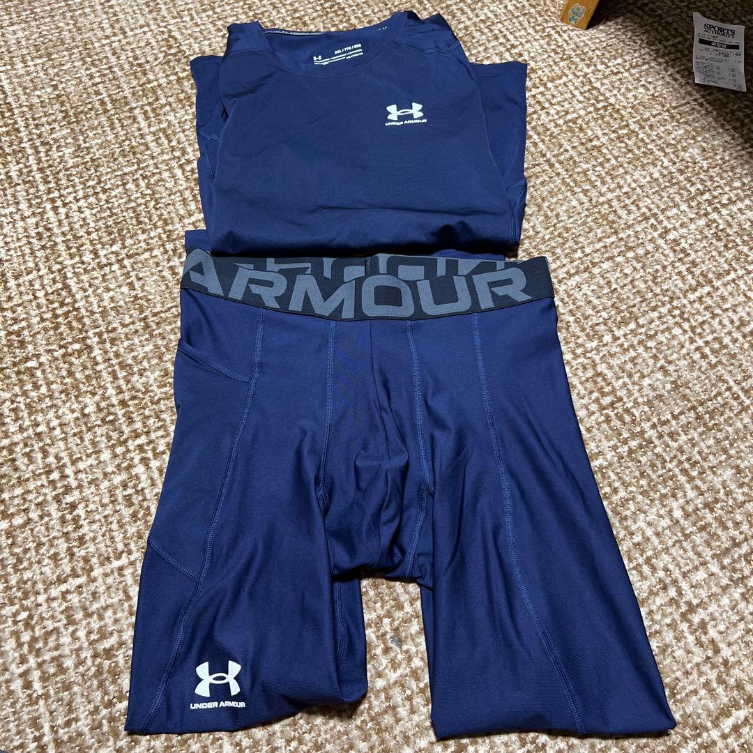 アンダーアーマー新品タグ付き　ネイビー上下セット