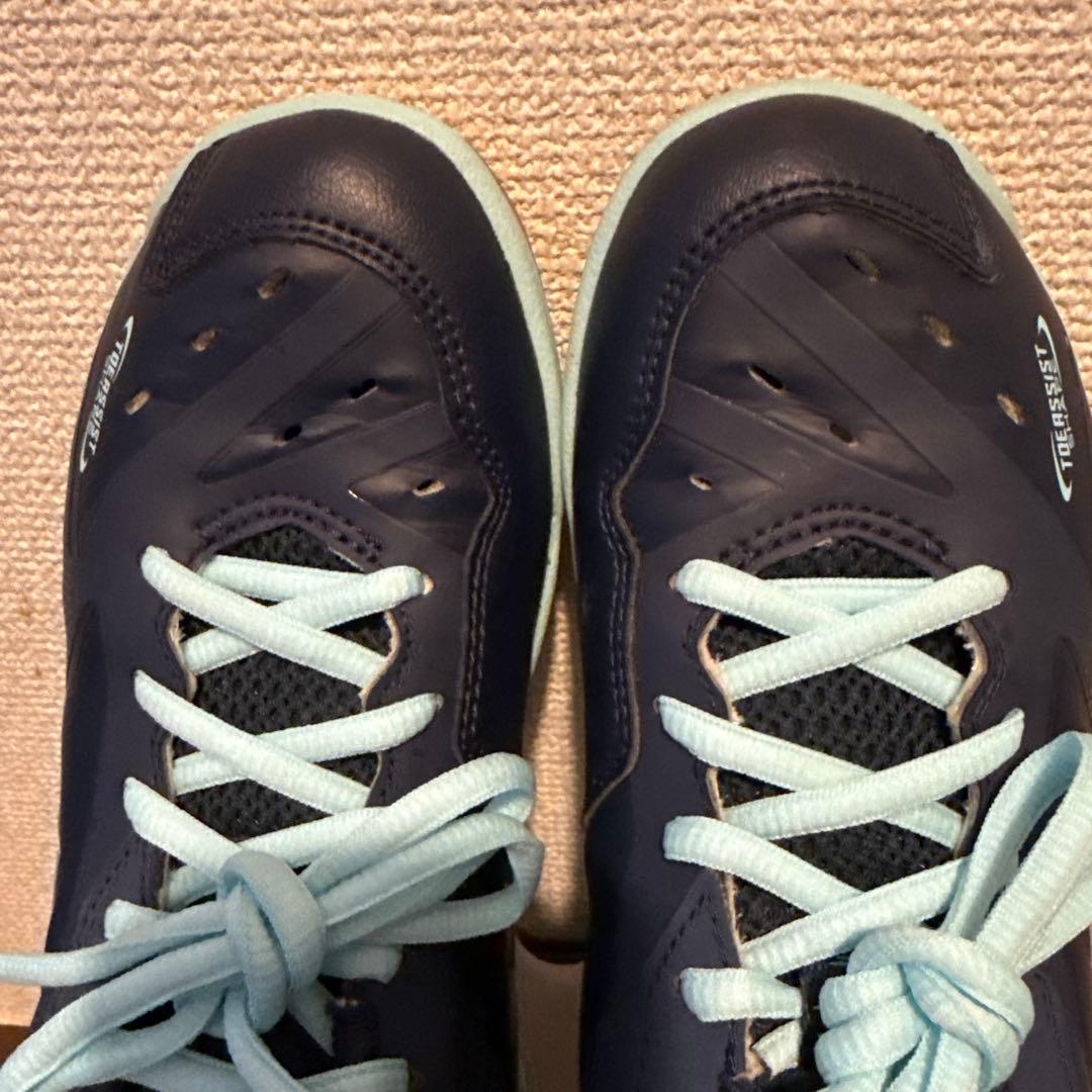 バドミントンシューズ