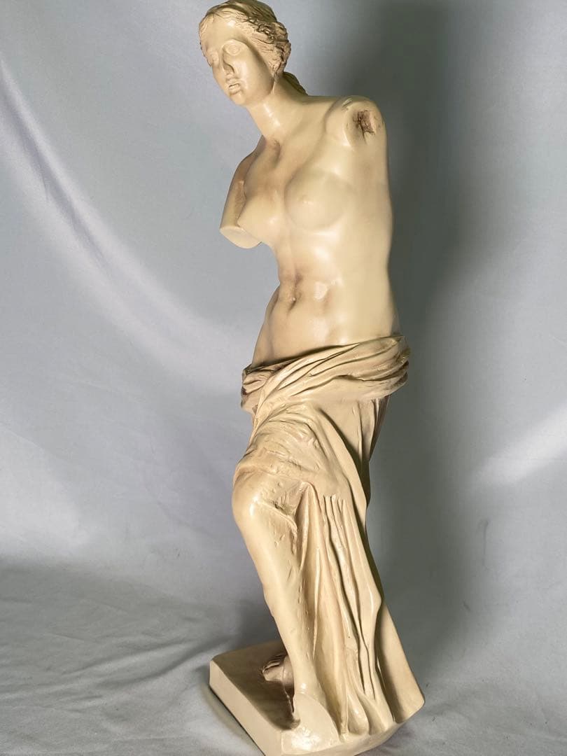 1923❣️ ルーブル美術館の至宝　ミロのヴィーナス像