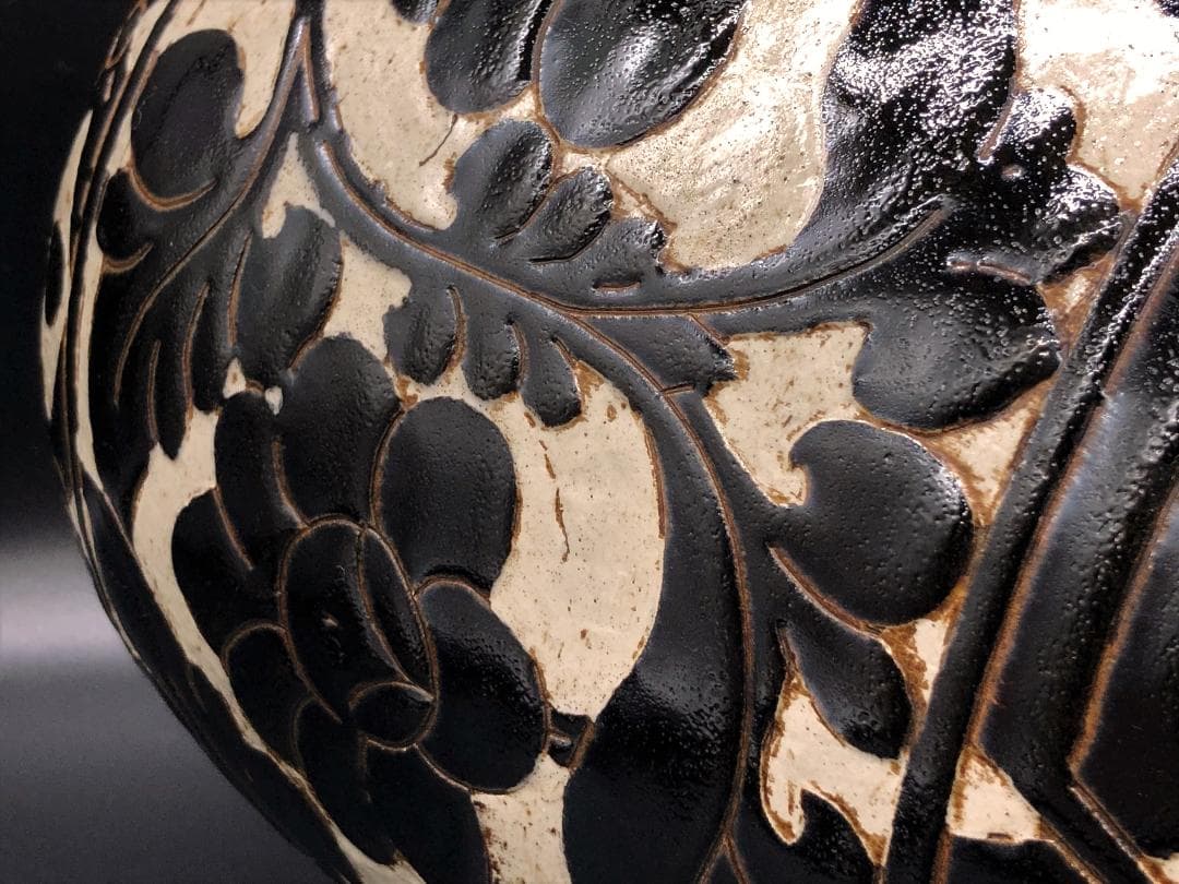 【 北宋磁州窯　黒掻落し瓶 】　草花文　骨董　中国古玩