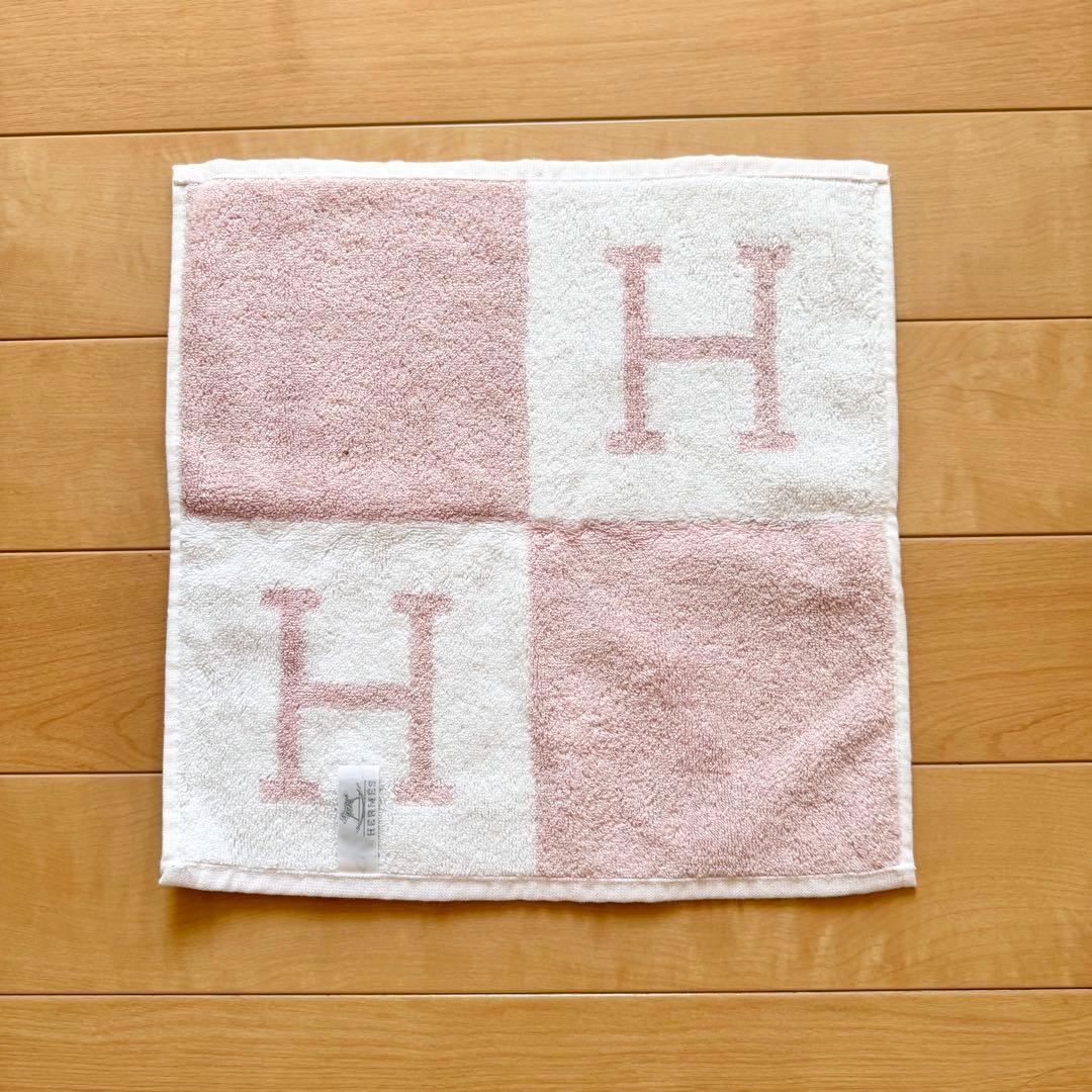 【新品未使用】HERMES Hロゴ タオルハンカチ ピンク/ホワイト