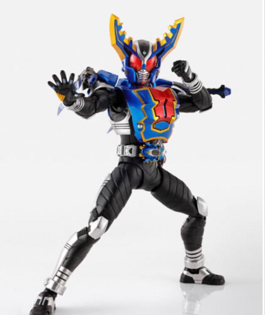 S.H.Figuarts（真骨彫製法） 仮面ライダーガタック ハイパーフォーム