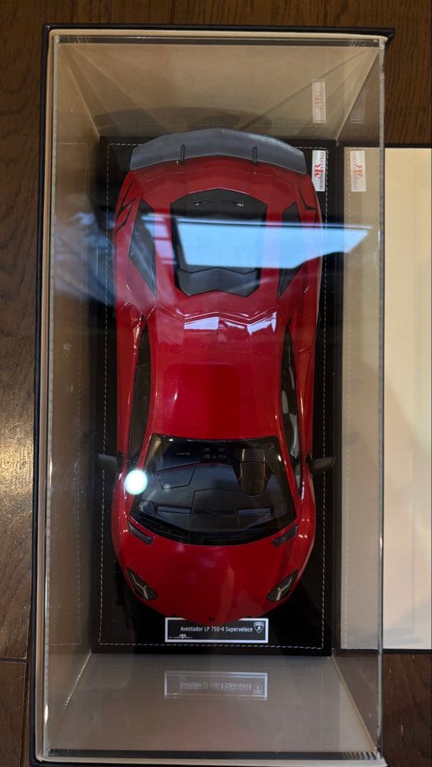 1/18 MRコレクション ランボルギーニ アヴェンタドール SV