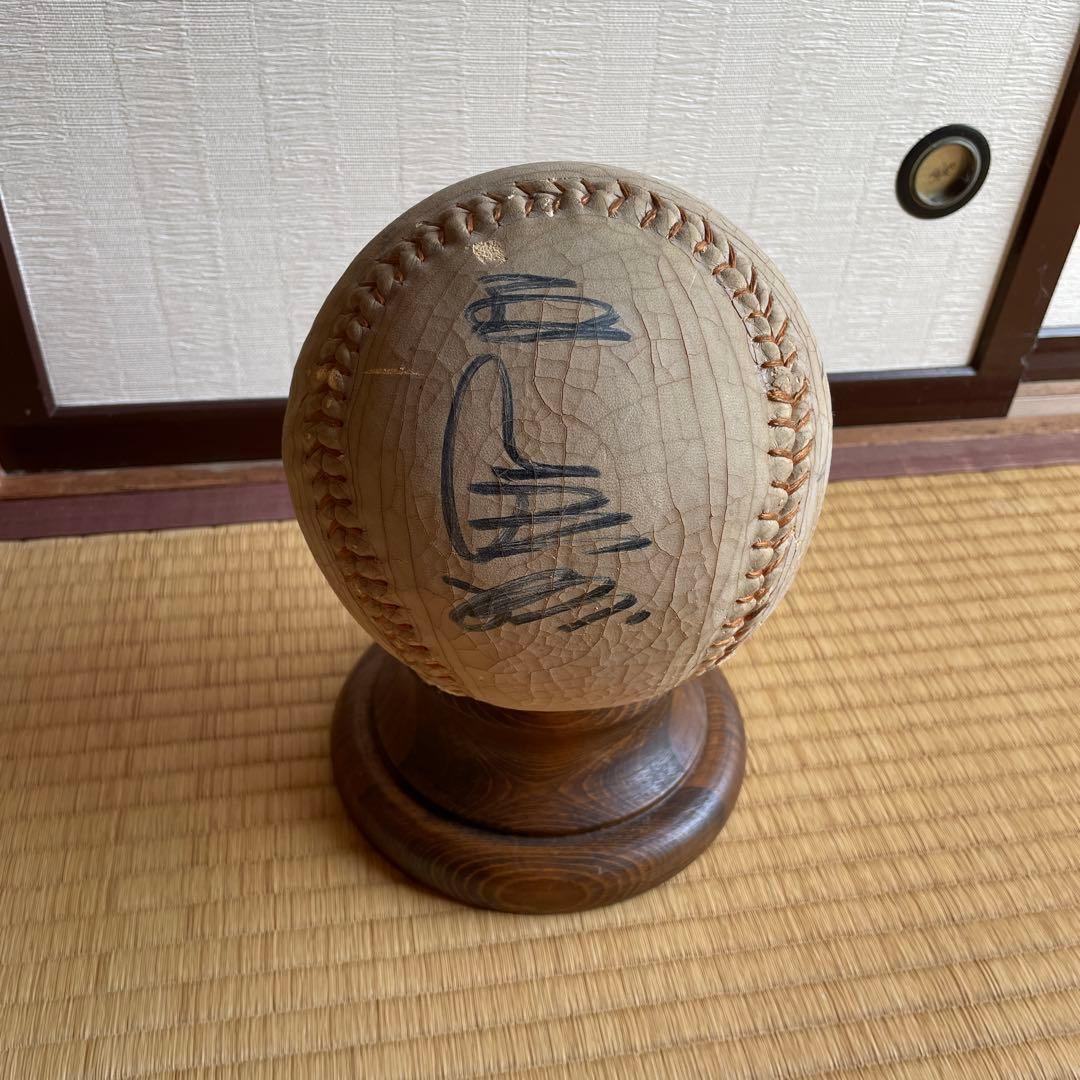 最終価格！野球界レジェンド達の記念サインボール