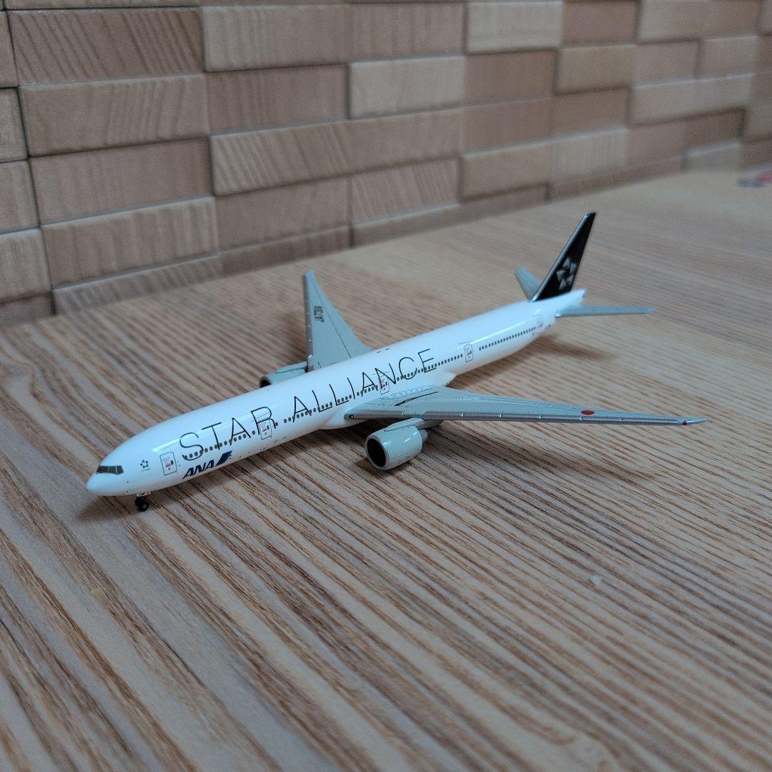 全日空商事 777-300ER JA731A 1/400