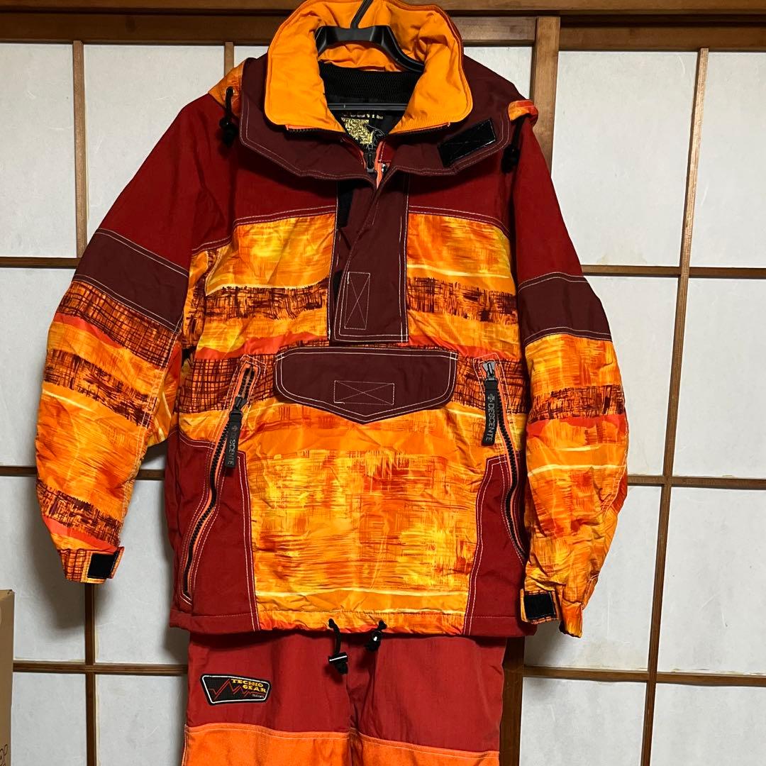 小柄ぽっちゃりサイズ☆DESCENTE スノボ・スキーウェア