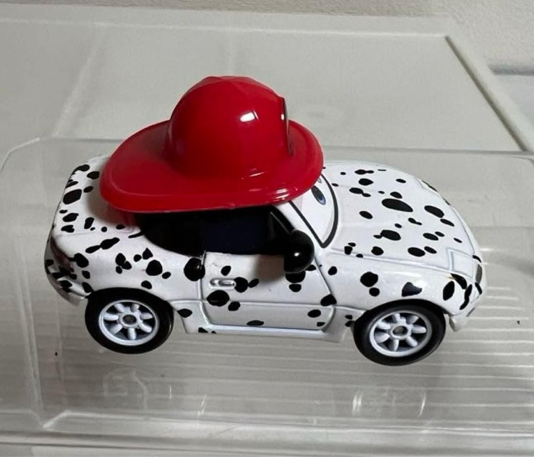 カーズ、マテル、ミニカー、赤い帽子