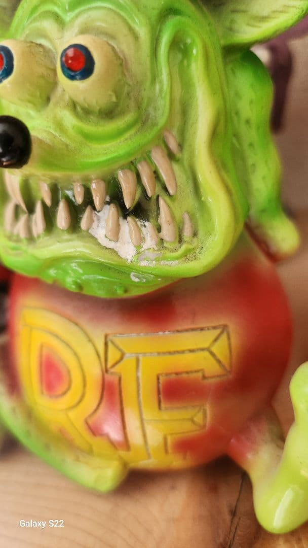 これは安い！ラットフィンク　フィギュア