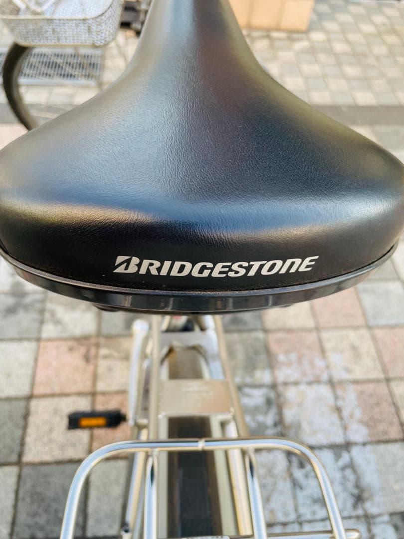 ブリヂストン　27インチ　アルベルトロイヤル シルバー