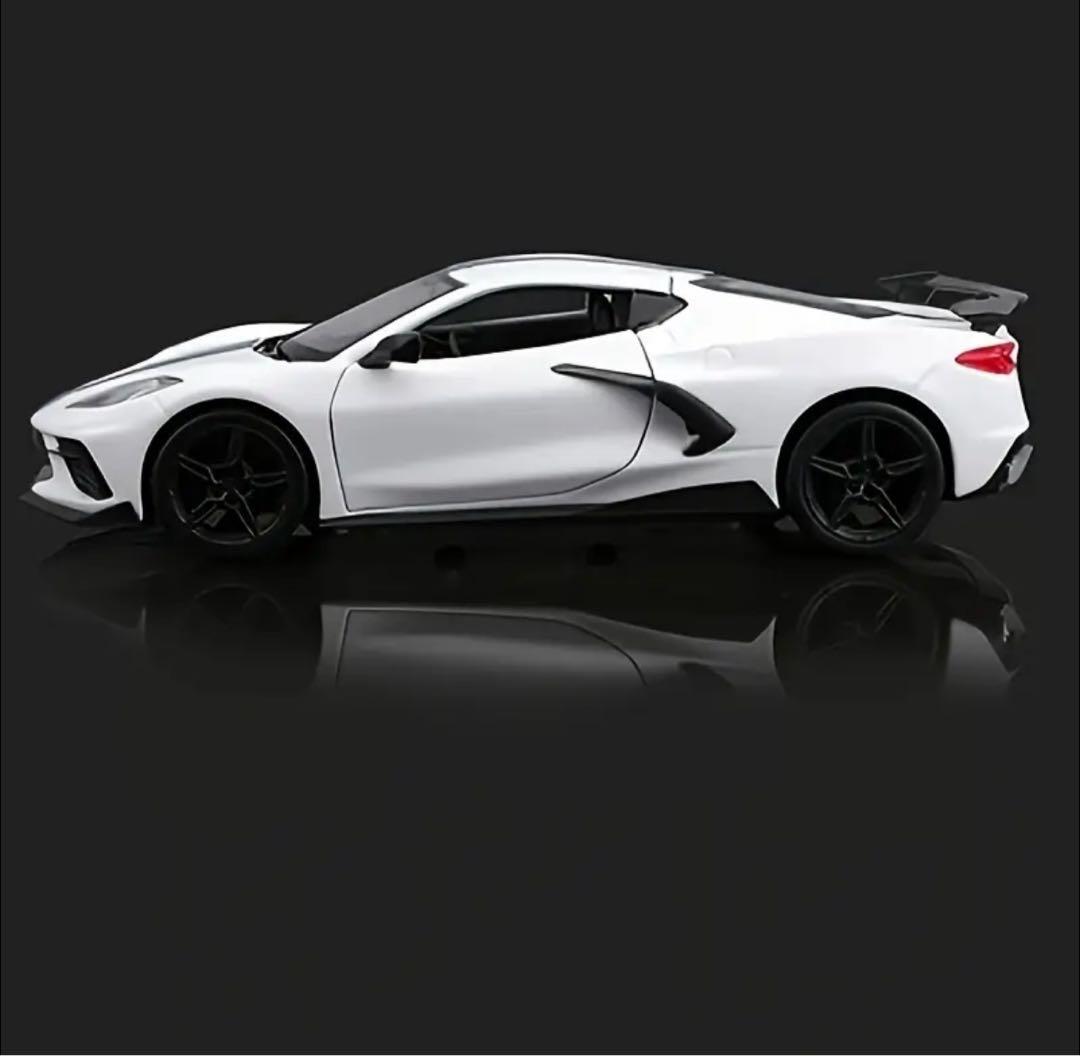 コルベット シボレー　ホワイト ミニカー　モデルカー