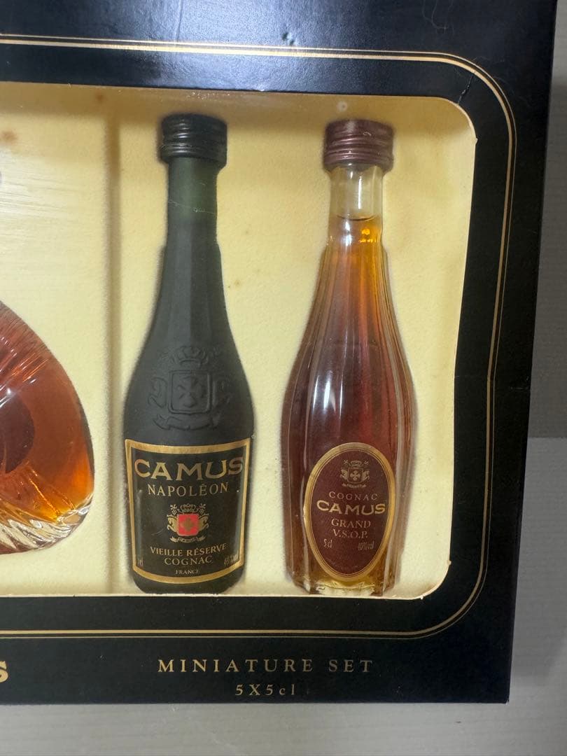 2105  CAMUS カミュ ミニボトル５本セット XO 古酒 箱 未開栓