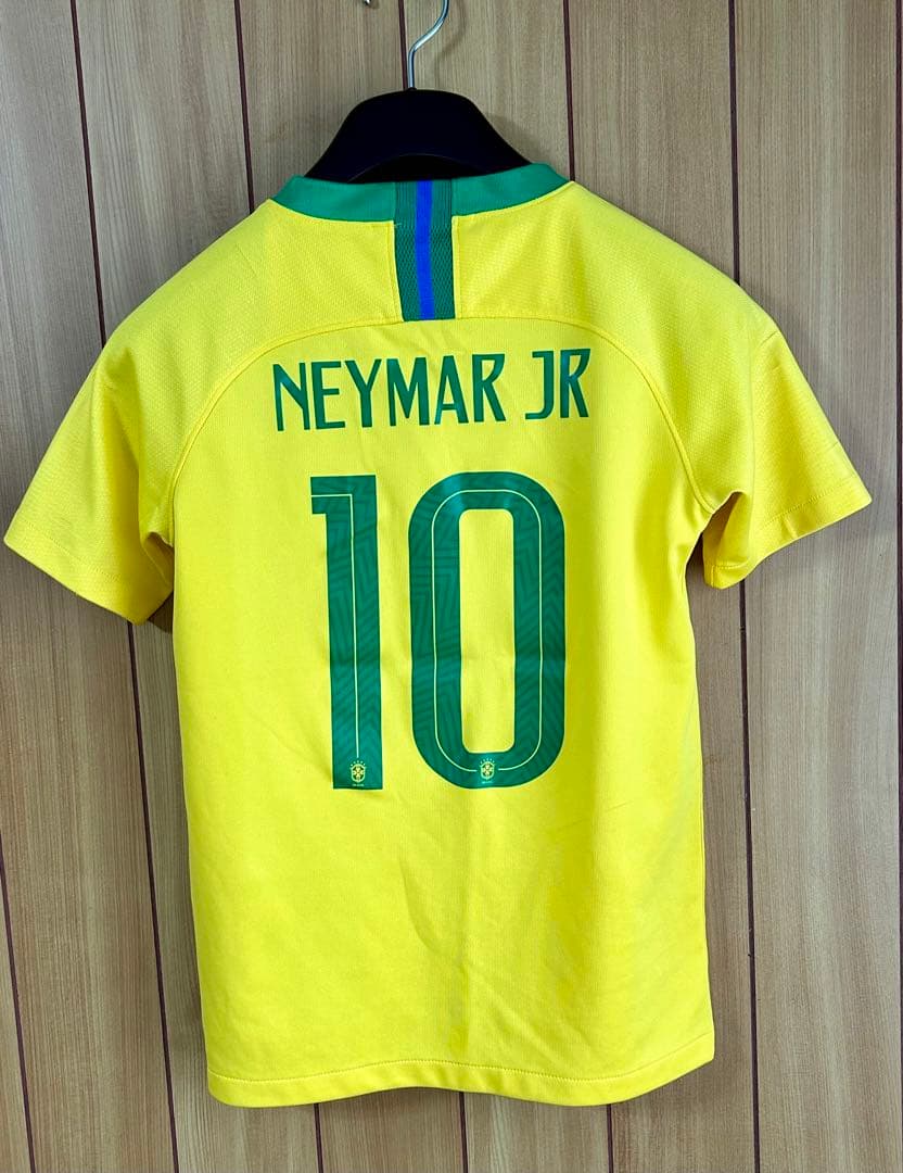 2018モデルブラジル代表レプリカユニフォーム　ネイマール　10