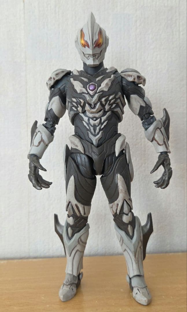 値下げ交渉無し　S.H.Figuarts ウルトラマンベリアル アトロシアス