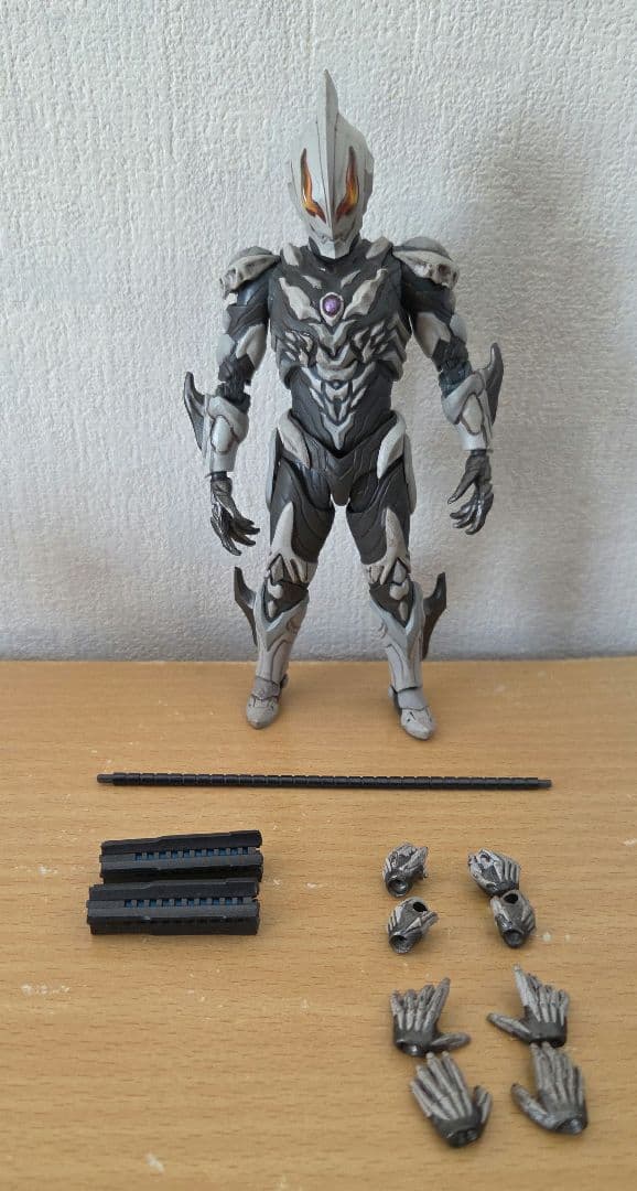 値下げ交渉無し　S.H.Figuarts ウルトラマンベリアル アトロシアス