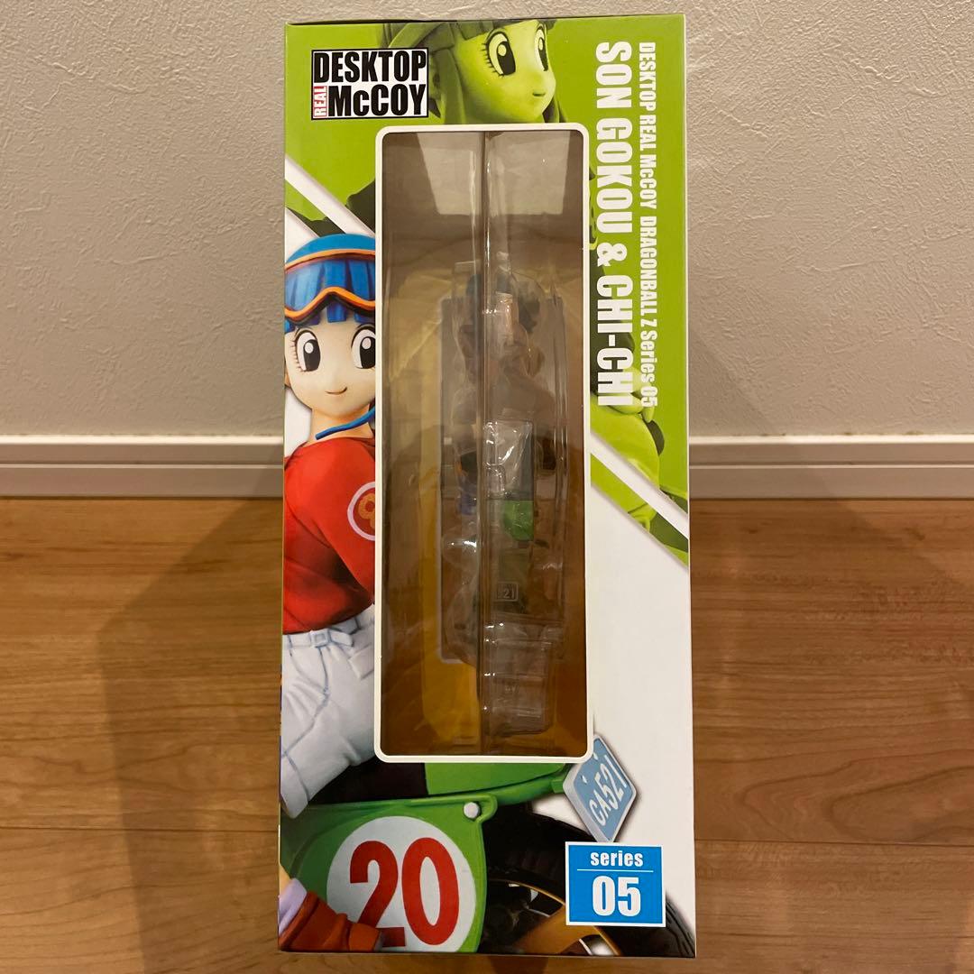 新品未開封ディスクトップリアルマッコイ05孫悟空 & チチ フィギュア