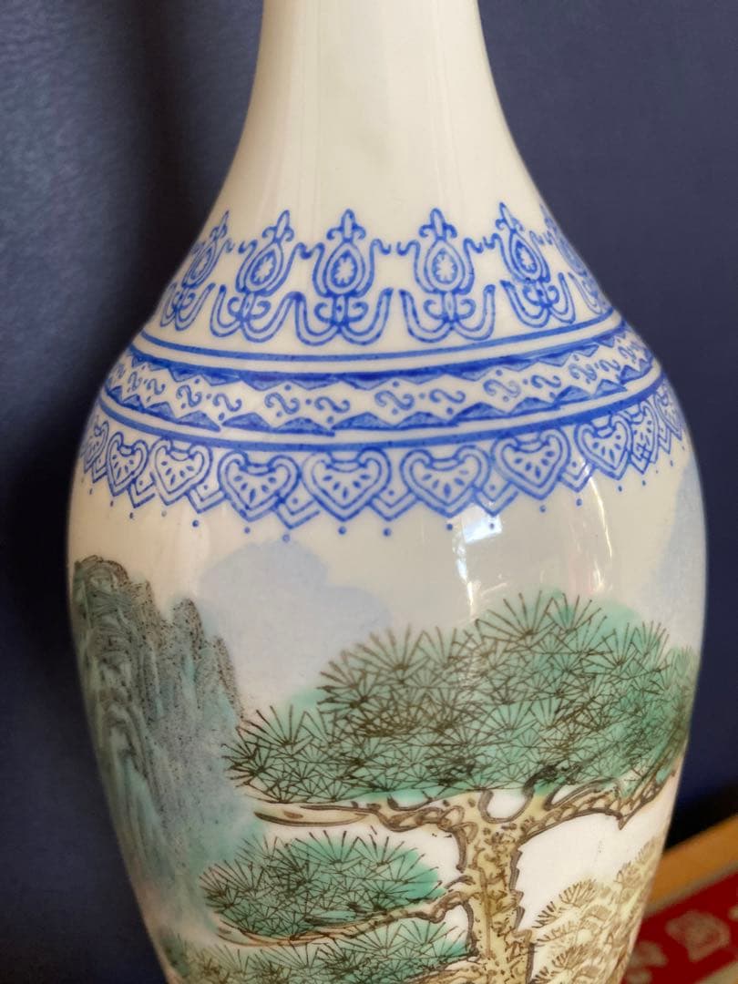 レトロ　中国景徳鎮　山水　壺　磁器　工芸品　美術品　インテリア　置物