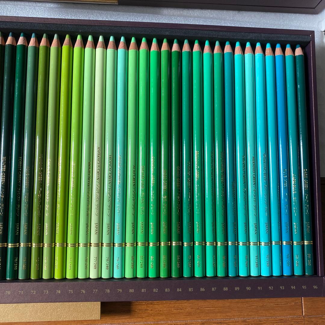 三菱鉛筆ユニカラー240色セットリミテッドエディション限定生産品　50周年記念