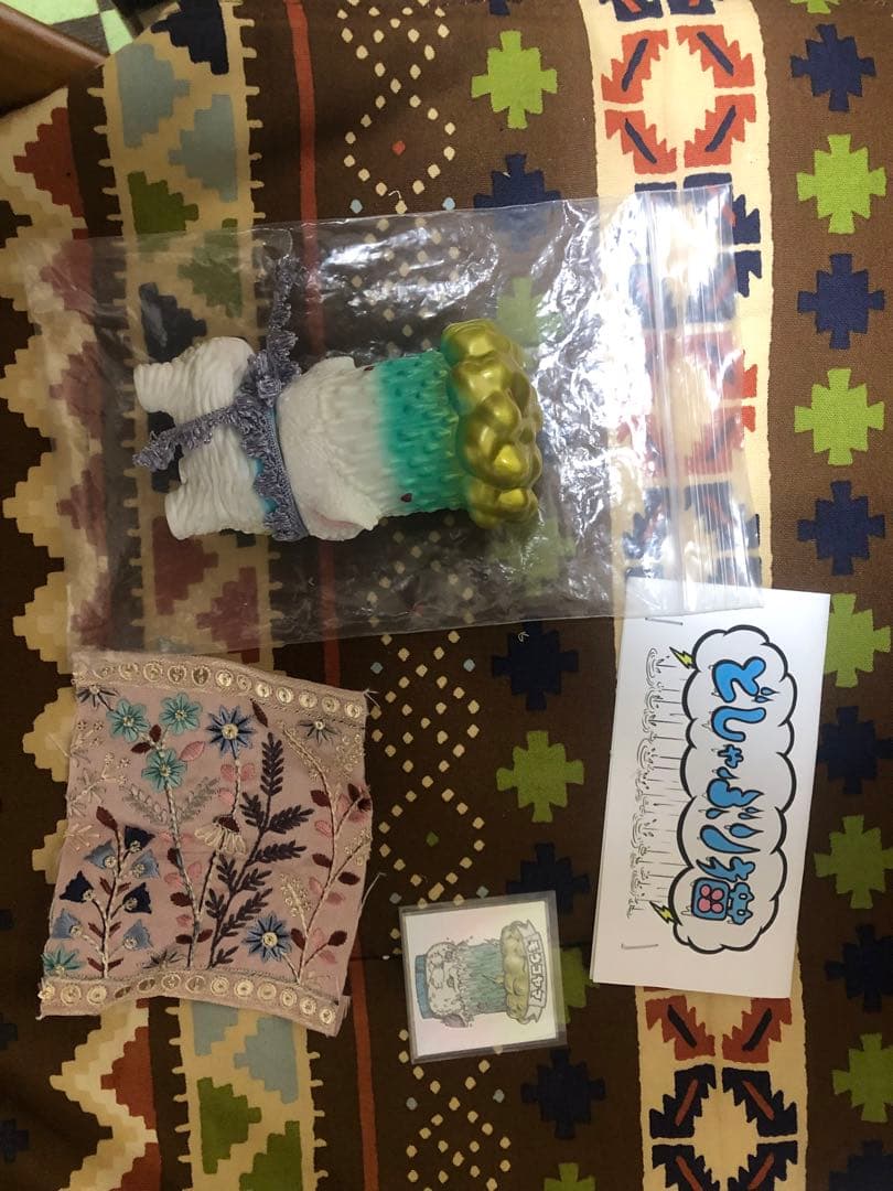 もうこやま どしゃぶりねこメディコムトイコラボ