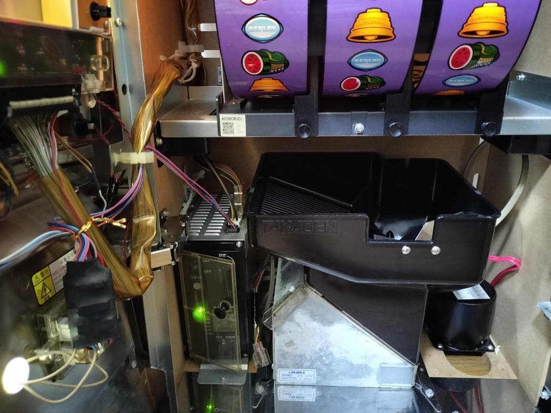 【パチスロ実機】サミー★『初代』北斗の拳【不要機付】４号機・レア ・人気台