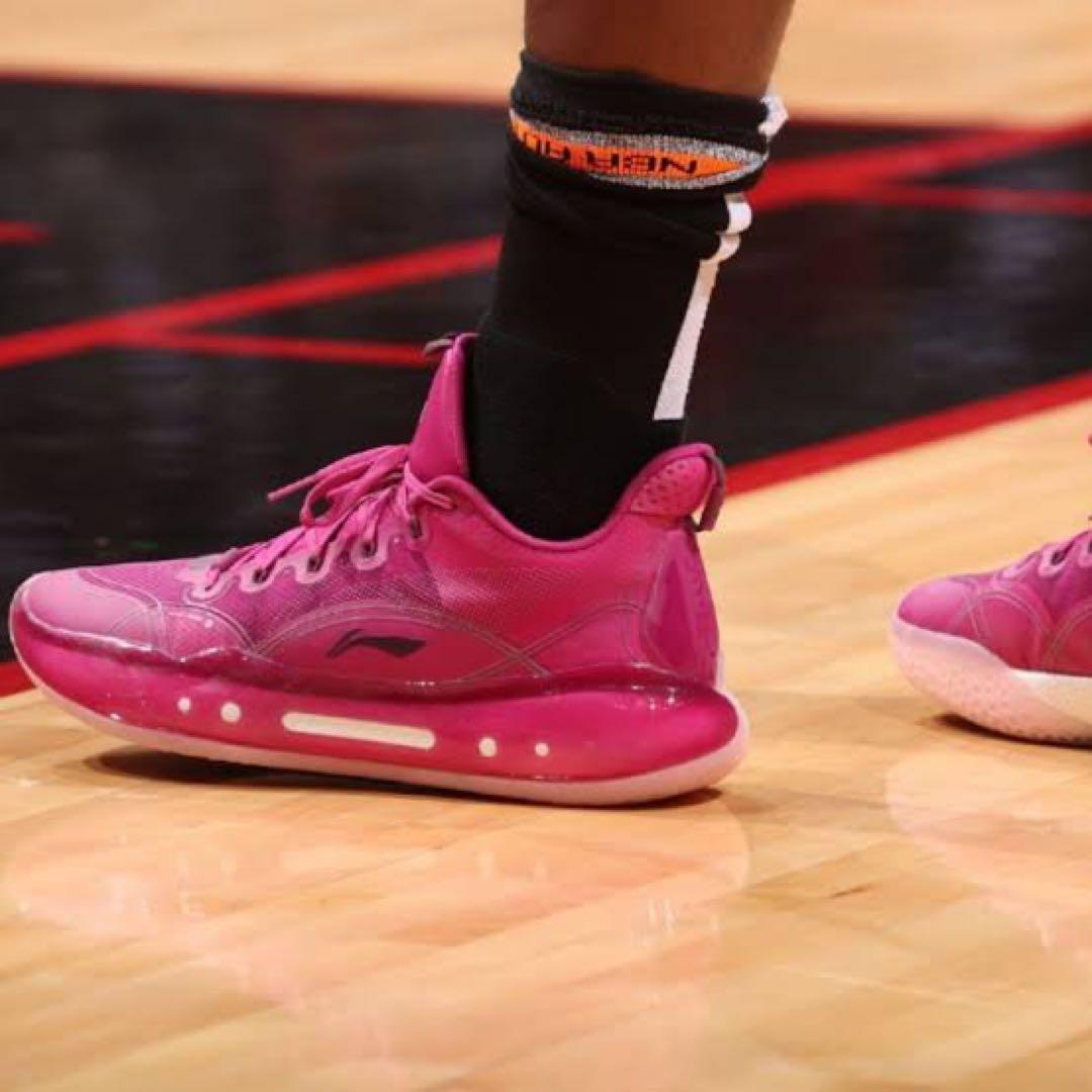 日本未発売 リーニン ジミーバトラー バッシュ kobe コービー