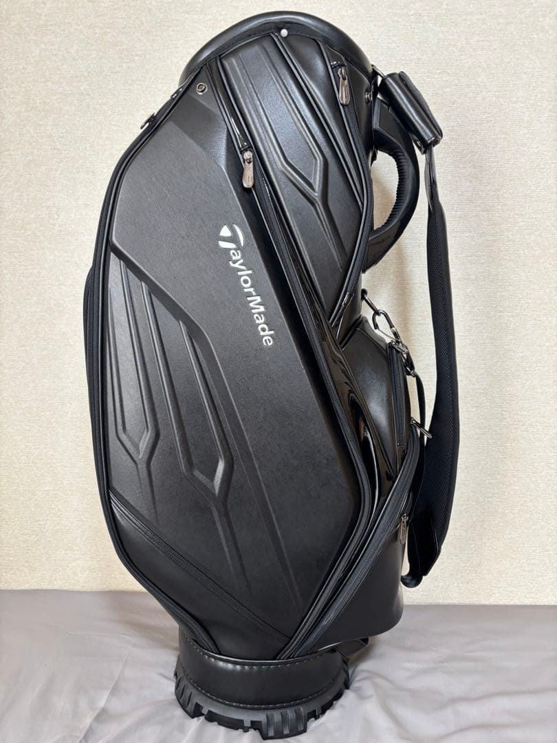 テーラーメイド TM24 プレミアムモダン キャディバッグ 定価59,400円